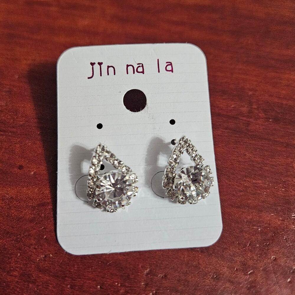 Jin Na La Asian Fashion Clear Rhinestone Silver-Tone Stud Earrings